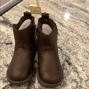 Boys brown Gap boots